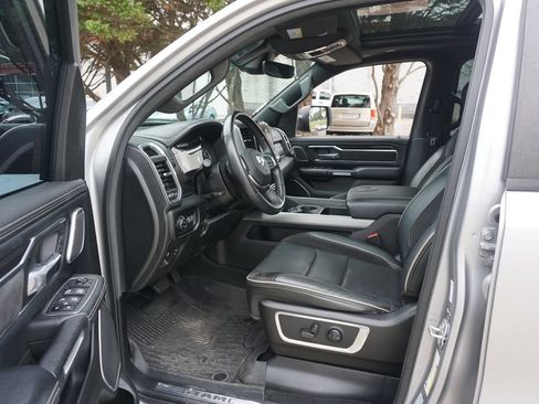 Used 2022 RAM 1500 Laramie AWD/4WD image 2