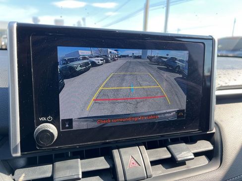 Used 2023 Toyota RAV4 AWD Hybrid image 14