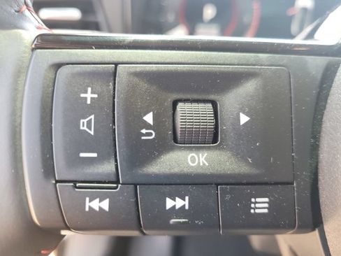 Certified 2025 Nissan Kicks SR w/ Illumination Package AWD/4WD image 14