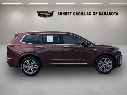 Certified 2022 Cadillac XT6 Premium Luxury w/ LPO, Floor Liner Package image 2