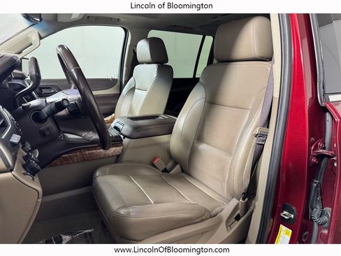 Used 2017 Chevrolet Suburban Premier AWD/4WD image 18