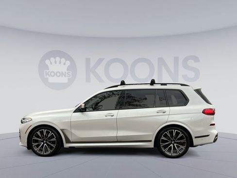 Used 2022 BMW X7 M50i image 2