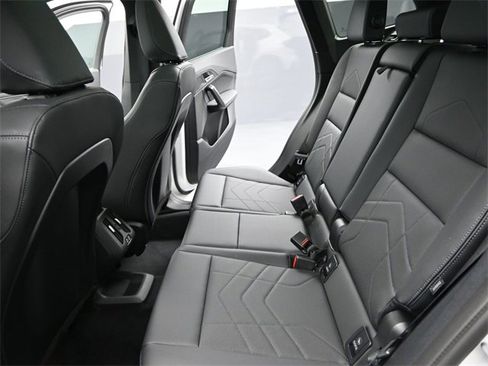 Used 2025 BMW X1 xDrive28i w/ Technology Package image 14