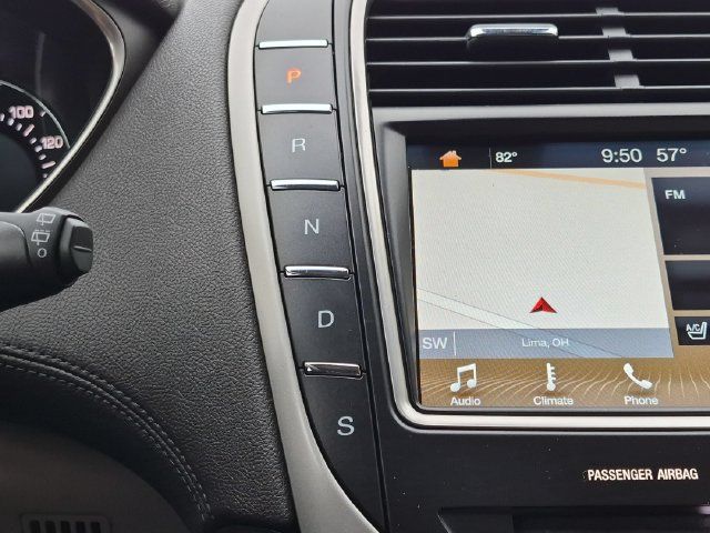 Used 2017 Lincoln MKX Reserve w/ Driver Assistance Package AWD/4WD image 12