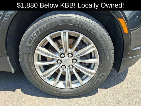 Used 2017 Cadillac XT5 Luxury AWD/4WD image 11