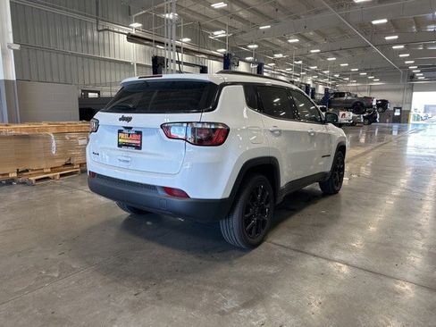 New 2025 Jeep Compass Latitude w/ Sun & Sound Group image 9