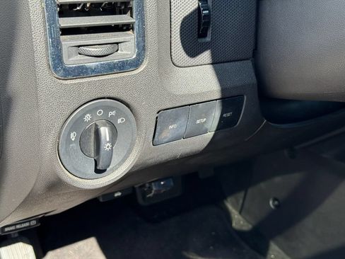 Used 2010 Ford Escape Limited FWD image 22