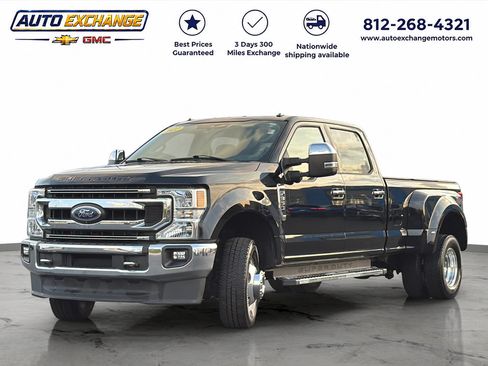 Used 2022 Ford F350 XLT w/ XLT Premium Package AWD/4WD image 1