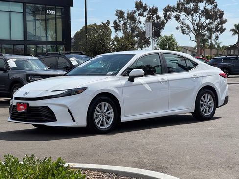 Used 2026 Toyota Camry LE FWD image 6