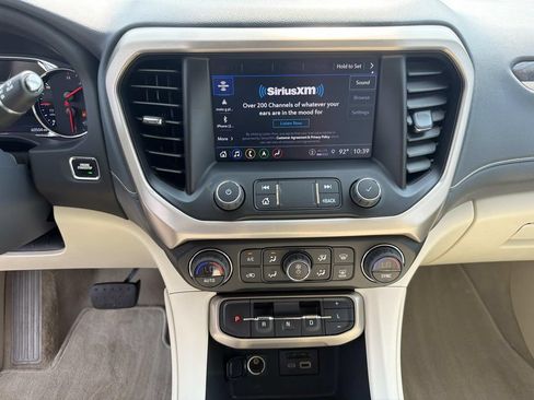 Used 2022 GMC Acadia Denali w/ Denali Ultimate Package AWD/4WD image 32