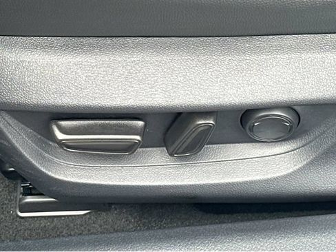 Used 2025 Toyota Camry XSE w/ Premium Package FWD image 27