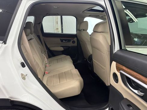 Used 2019 Honda CR-V Touring image 17