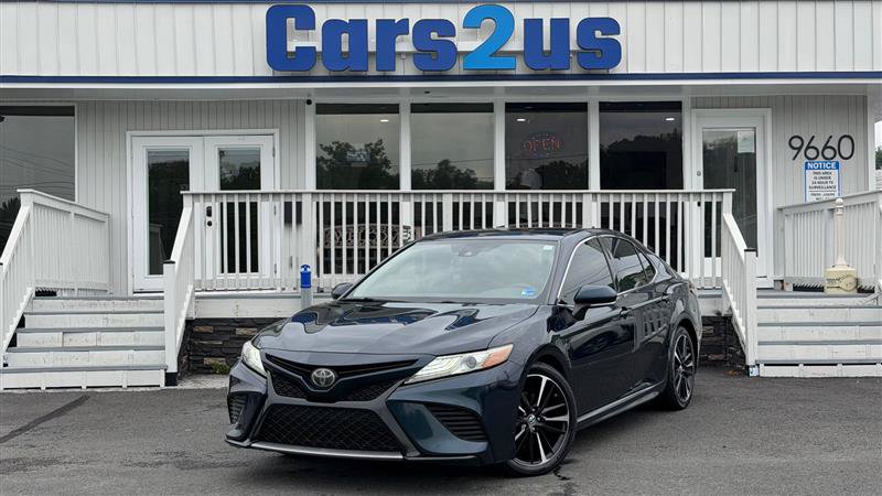Used 2019 Toyota Camry XSE FWD image 2