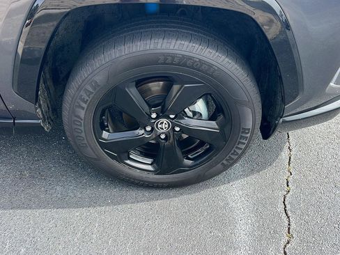 Used 2020 Toyota RAV4 XSE w/ XSE Grade Weather Package image 41