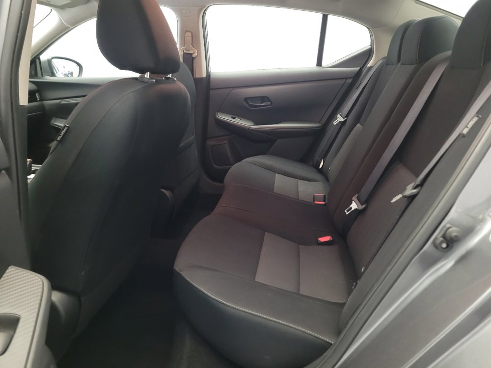 Used 2025 Nissan Sentra SV FWD image 18