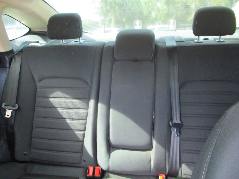 Used 2020 Ford Fusion SE FWD image 15