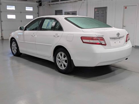 Used 2011 Toyota Camry LE w/ LE Extra-Value Pkg FWD image 11