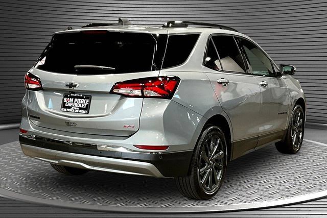 Used 2023 Chevrolet Equinox RS FWD image 6
