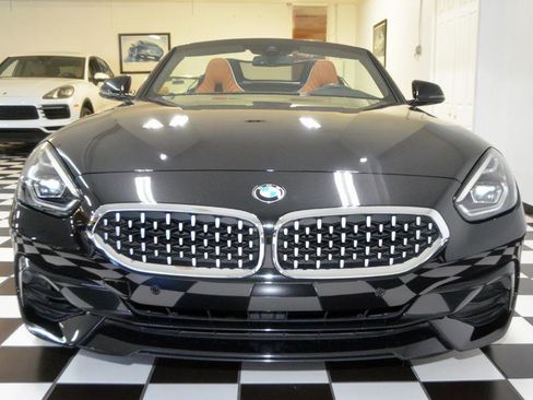 Used 2020 BMW Z4 sDrive30i w/ Convenience Package image 4