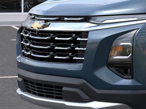 New 2027 Chevrolet Equinox LT w/ Convenience Package II FWD image 13