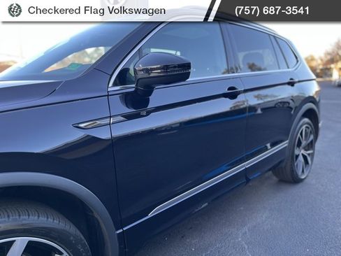 Used 2023 Volkswagen Tiguan SEL R-Line image 4