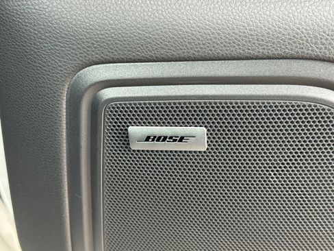 New 2026 Porsche Macan Turbo image 21