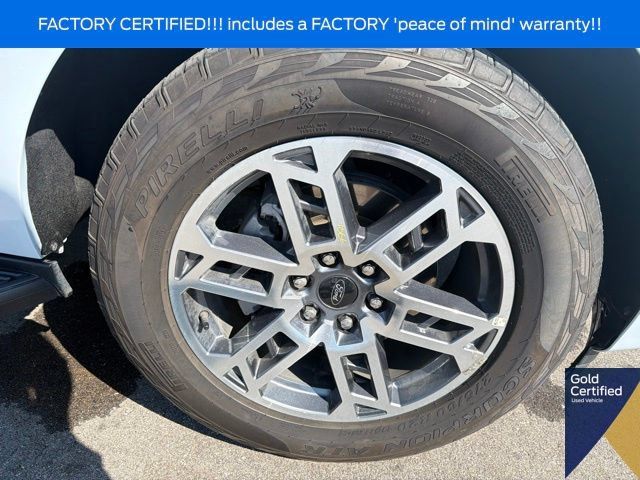 Used 2025 Ford Expedition Active AWD/4WD image 6