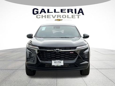 New 2026 Chevrolet Trax RS FWD image 3
