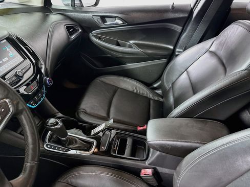 Used 2018 Chevrolet Cruze Premier w/ Enhanced Convenience Package FWD image 23