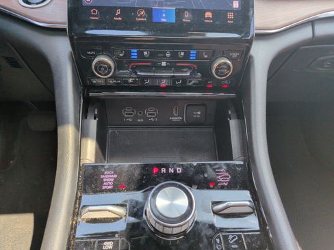 Used 2023 Jeep Grand Cherokee Summit w/ Adv Protech Group IV AWD/4WD image 55