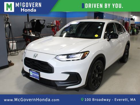 Used 2023 Honda HR-V Sport image 1