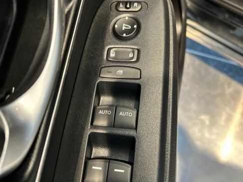 Used 2018 Honda CR-V EX-L image 9