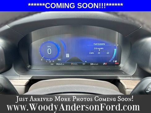 Used 2024 Ford Explorer Platinum w/ Technology Package AWD/4WD image 9