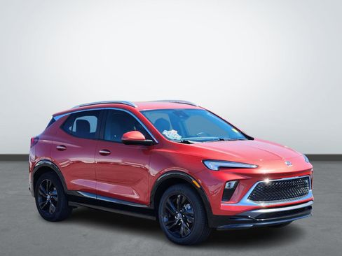 Used 2024 Buick Encore GX Sport Touring w/ Comfort Package image 6