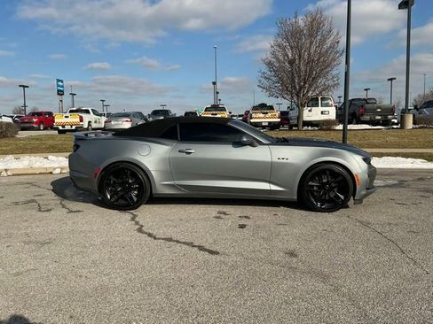 Used 2023 Chevrolet Camaro LT w/ RS Package image 8