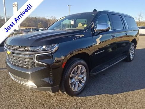 Used 2024 Chevrolet Suburban Premier RWD image 7