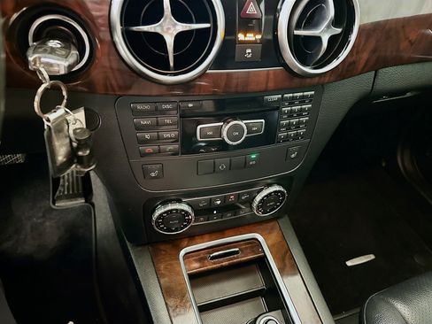 Used 2013 Mercedes-Benz GLK 350 4MATIC image 26