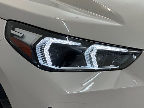 New 2026 BMW X1 xDrive28i w/ Technology Package AWD/4WD image 10