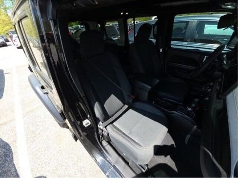 Used 2024 Jeep Wrangler Sport S AWD/4WD image 8