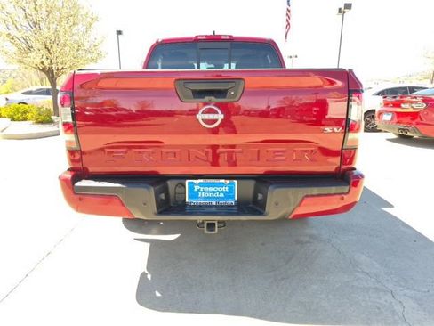 Used 2022 Nissan Frontier SV w/ SV Premium Package image 13