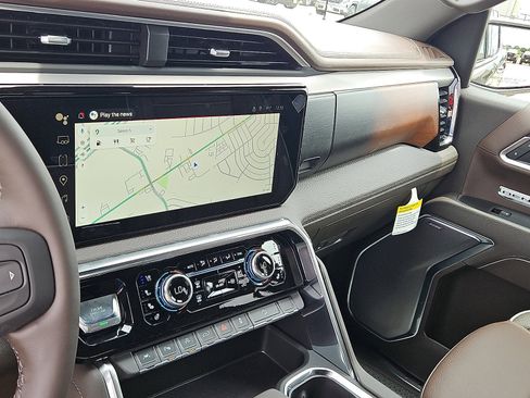 New 2026 GMC Sierra 1500 Denali AWD/4WD image 17
