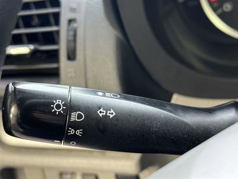 Used 2015 Subaru Forester 2.5i Premium w/ All-Weather Package image 28