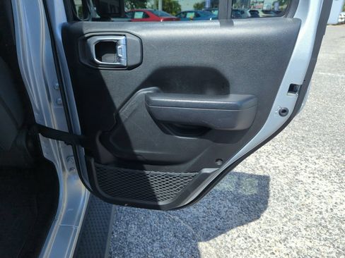 Used 2024 Jeep Wrangler Unlimited Sport AWD/4WD image 28