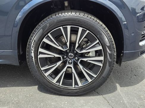 Used 2023 Volvo XC90 T8 Plus AWD/4WD image 11