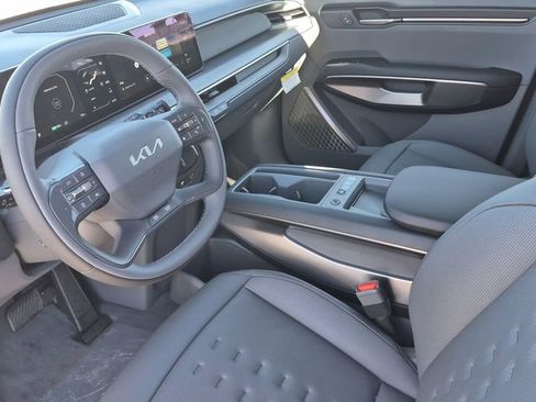 New 2026 Kia EV9 Wind image 10