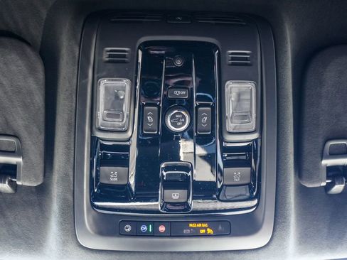 Used 2025 Cadillac Escalade V image 33