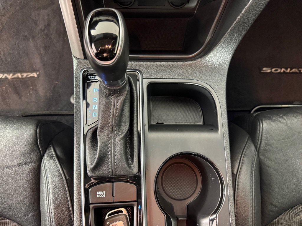 Used 2015 Hyundai Sonata Sport w/ Option Group 03 FWD image 19