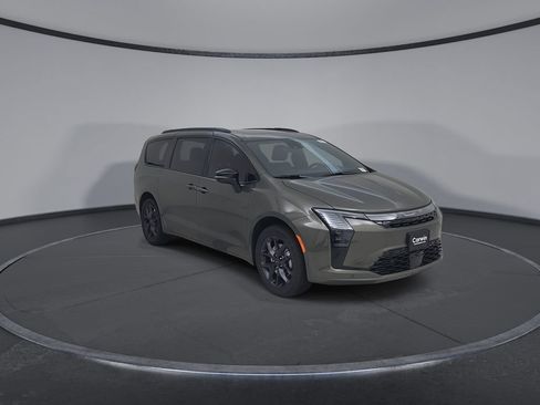 New 2027 Chrysler Pacifica Limited w/ Family Tech Group AWD/4WD image 3