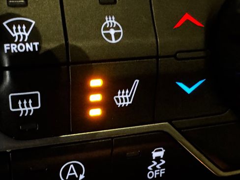 Used 2020 Jeep Gladiator Sport w/ Quick Order Package 24S image 30