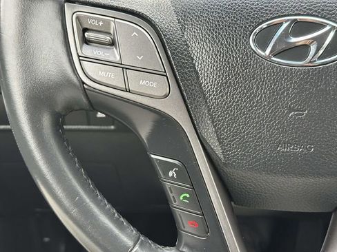 Used 2017 Hyundai Santa Fe SE w/ SE Premium Package 02 AWD/4WD image 13